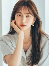 うるおいとツヤで、触れたくなる髪へ。ヴィラロドラオーガニックカラーで毎日を美しく健やかに。