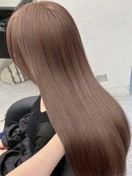 ペレ 梅田(PELE) ミディアムヘア/暗めカラー/グラ ンマッシュ/梅田