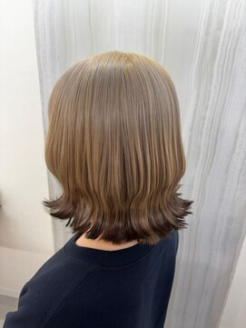 ラビス 池袋(Lovis) 《鳥越》黒髪/オリーブグレー/小顔ヘア/ココアベージュ