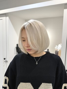 フリーダムガーデン 岡山駅前店(freedom garden) 10代20代30代色気ショートレイヤー&ホワイトブロンド
