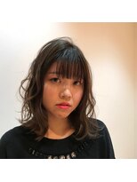 サロン ド ビューティー ラ デュース&nbsp;14LVハイライトを入れて全体をマット色に。