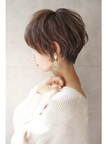 アヴァロン(AVALON)&nbsp;30、40代にオススメ！くびれマッシュショート×イルミナショコラ