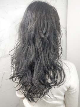 アヴァンス 広島本通店(AVANCE.) ダークアッシュカラー×ほつれウェーブ