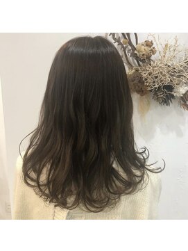 マド ヘア(mado hair) ゆるふわミディアム