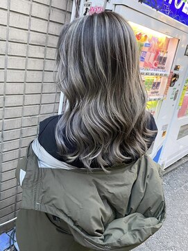 ソル オモテサンドウ 表参道 青山(SOL . OMOTESANDO) ミルクティーベージュダブルカラーインナーカラーハイライト