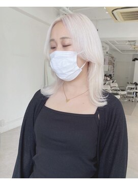 ターン ヘアー(TAAN HAIR) ホワイトカラー