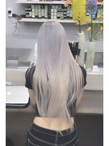 ヴァーディ オモテサンドウ(Vardy omotesando)&nbsp;ホワイトシルバー・表参道ケアブリーチ・ハイトーンシルバー