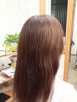 スケッチ(Sketch)の写真/丁寧なカウンセリングと最新技術で40代から60代の方々の白髪やダメージ、うねりの悩みを解決します。