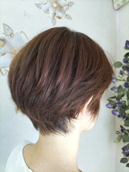 チモト美容室の写真/ボブカットが得意なスタイリストが、あなたに似合うスタイルをご提案！髪質に合わせたカットで再現性◎