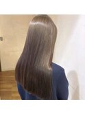 20代艶髪ストレート×愛されミディ◎透明感アッシュベージュ
