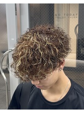 オーバル ジングウマエ(OVARL jingumae) プードルスパイラルパーマ