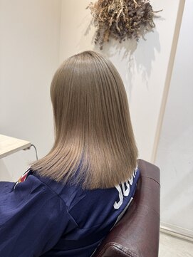 ロテ(LOTE.) 黒髪/クラゲヘアー/オリーブグレー/小顔/ココアベージュ/一宮