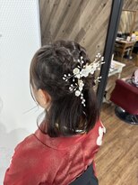 ルネッサンスヘアー ラファエロ(RAFFAELLO) 袴ヘア 袴ヘアアレンジ 袴スタイル ハーフアップ