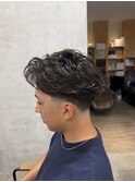 フェザーパーマメンズカットメンズパーマ刈り上げセンターパート
