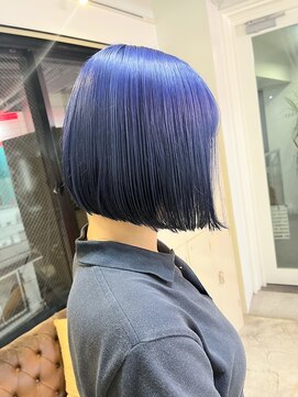 マジコ 原宿(Magico) ネイビーブルー×ボブ