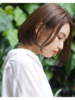 アトリエ フェム(atelier.fem)&nbsp;シンプルなラフボブ　グレージュブラウン