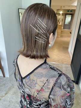 ローレンプラス(LOREN+) 名駅/名古屋駅/学割U24/レイヤーカット/オージュア/ダブルカラー