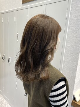 トッカ 仙台東口店(tocca) オリーブベージュ