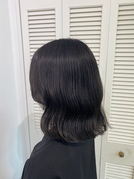 アドラーブル 万代店 (adorable) 【韓国ヘア】似合わせ顔周りカット大人美人　艶髪暗めグレージュ