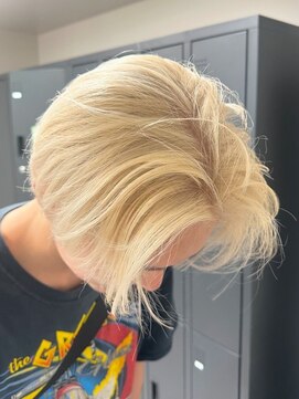 ベレーザ 渋谷(BELEZA) 8787ニュアンスカラーホワイトアッシュ短髪ショートモテ髪ウルフ