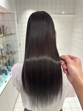 ロンドルーチェ 心斎橋(Lond luce) ダークアッシュ/ミディアムレイヤーカット［髪質改善/縮毛矯正］