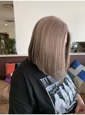 ミルクティーベージュ