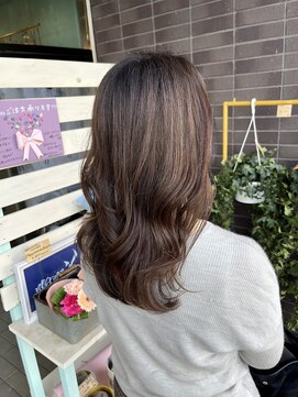 チャプター 千葉ニュータウン中央店(chapter) 艶髪ラベンダーブラウン中明度ベージュ