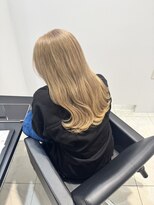 イルミ(iLUMi)&nbsp;iLUMi　×　ベージュカラー