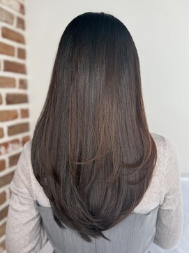 エニー 栄(Any) レイヤーカット