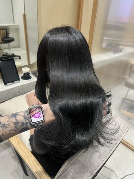 ジーナ サンシャイン通り池袋(Zina) 髪質改善 ブルーブラック 透明感カラー赤み消し【Zina mizuki】