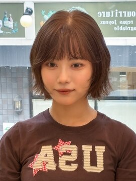 スニュウ(snuw) レイヤーボブマロンベージュインナーカラーミルクティカラー