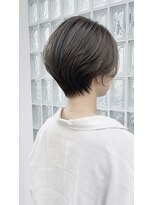 ロイロ(LoiLo) 首元が綺麗に見える美シルエットショート【UCHI】