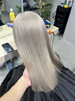 リア 布施店(Lia)&nbsp;ホワイトベージュ
