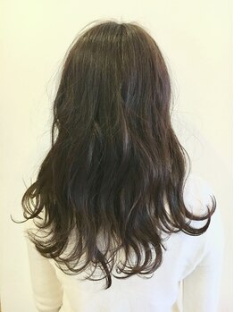 フィーカ ヘアデザイン(Fika hair design)の写真/【シルクのような手触りに】広島で貴重！艶々サプリトリートメント/毛髪内部までケアするTOKIO取扱いあり◎