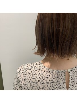 エミィ(emme) 外はね×ナチュラルボブ