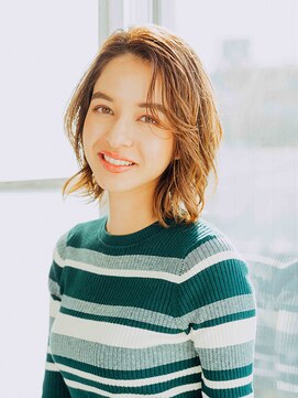 フローラビューティーヘアー(Flora Beauty Hair) フラッフィーレイヤーボブ/20代/30代/40代/50代/岡山/表町