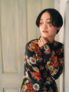 リィベ(Liibe) #小顔#クールショート#毛先パーマ#黒髪