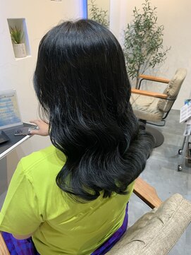 シードバイシャムロック(SEED by Shamrock) 星川指名　ブルーブラック　韓国風カラー　艶巻き　横浜美容室