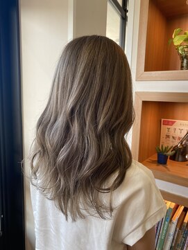 シャンプーボーイ ヒノ(SHAMPOO BOY Hino) グレージュ