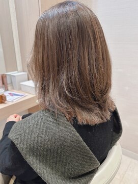 コーエン(cowen) 大人かわいい☆白髪ぼかしハイライト×ミディアムレイヤー♪