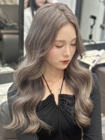 エリーツ(elyts) グレージュカラー/渋谷/ブリーチ/ハイトーン/エクステ/韓国