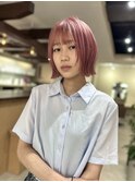 レイヤーボブ × ピンクベージュ
