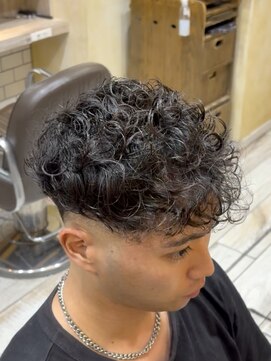 グルーマーズトウキョウ(GROOMER/S TOKYO) スペインカール【外国人風パーマ　ハードパーマ】