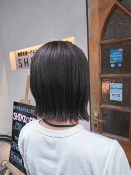 シキオリ(SHIKIORI) 髪質改善カラー×切りっぱなしボブ
