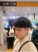 無造作ピンパーマでこなれ感アップ