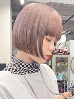 ヒビヲ 天神警固(HIBIO)&nbsp;ショートボブ切りっぱなしボブタッセルボブブリーチダブルカラー