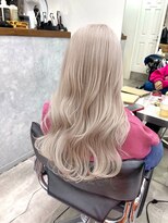 リラ バイ ミラ 新宿(LILA by MILA) ホワイトベージュ/ホワイトブロンド/ミルクティーベージュ