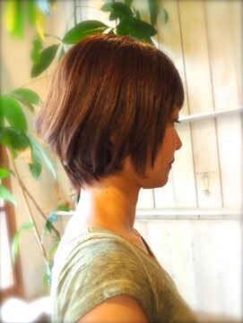 ツイスト(TWIST) 襟足スッキリボブ