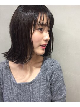 シゼン(SHIZEN.) ミディアムボブ