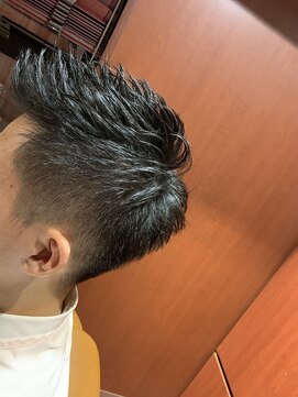 ヘアーモードキクチ 日本橋三越前店 三越前フェードジェットモヒカン